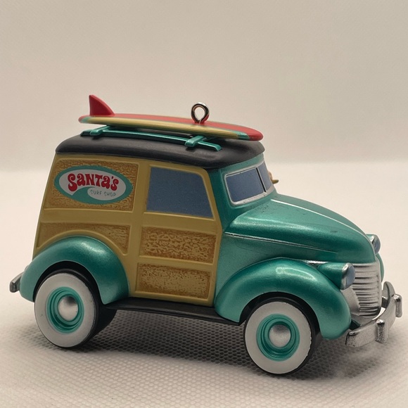 Hallmark Keepsake ornament- “Surfin’ Safari Santa” - Picture 5 of 5